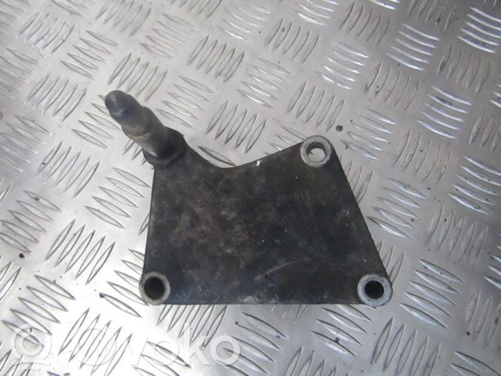 Engine mounting bracket   7700794650,7700794650