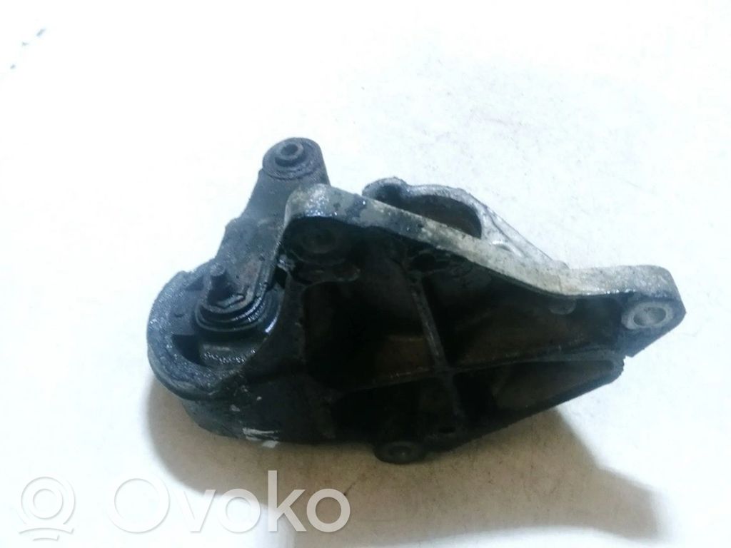 Engine mount bracket   96193563,96193563