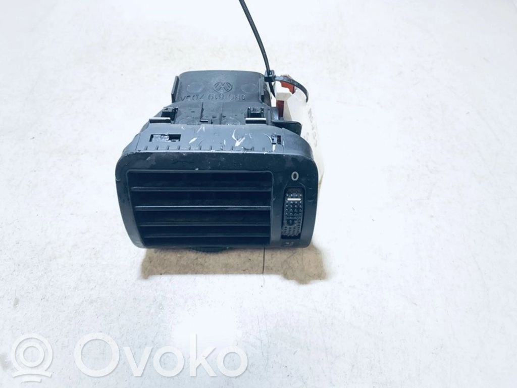 Volkswagen PASSAT B5 Griglia di ventilazione centrale cruscotto 
