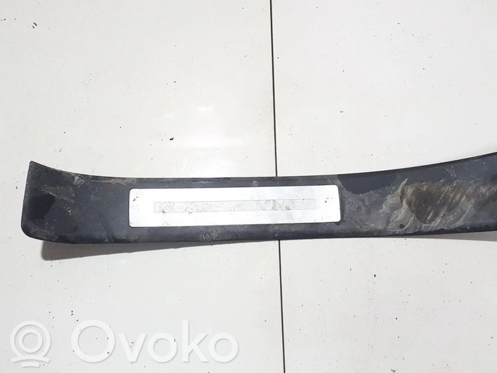 Audi A4 S4 B7 8E 8H Copertura del rivestimento del sottoporta posteriore 