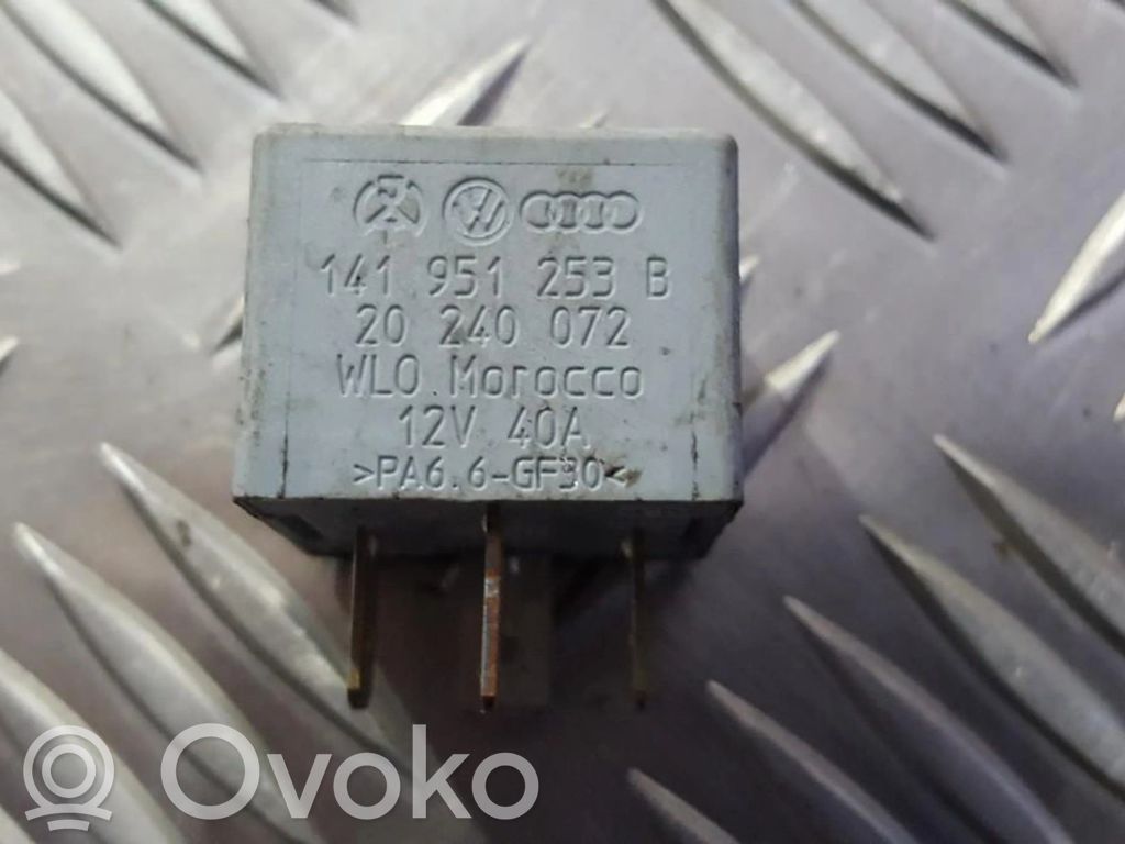 Alte relee   141951253B,20240072,141951253B,20240072