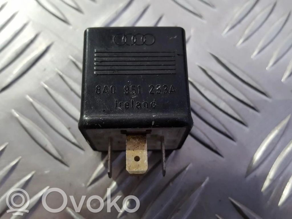 Otros relés   8A0951253A,899585,899585,8A0951253A