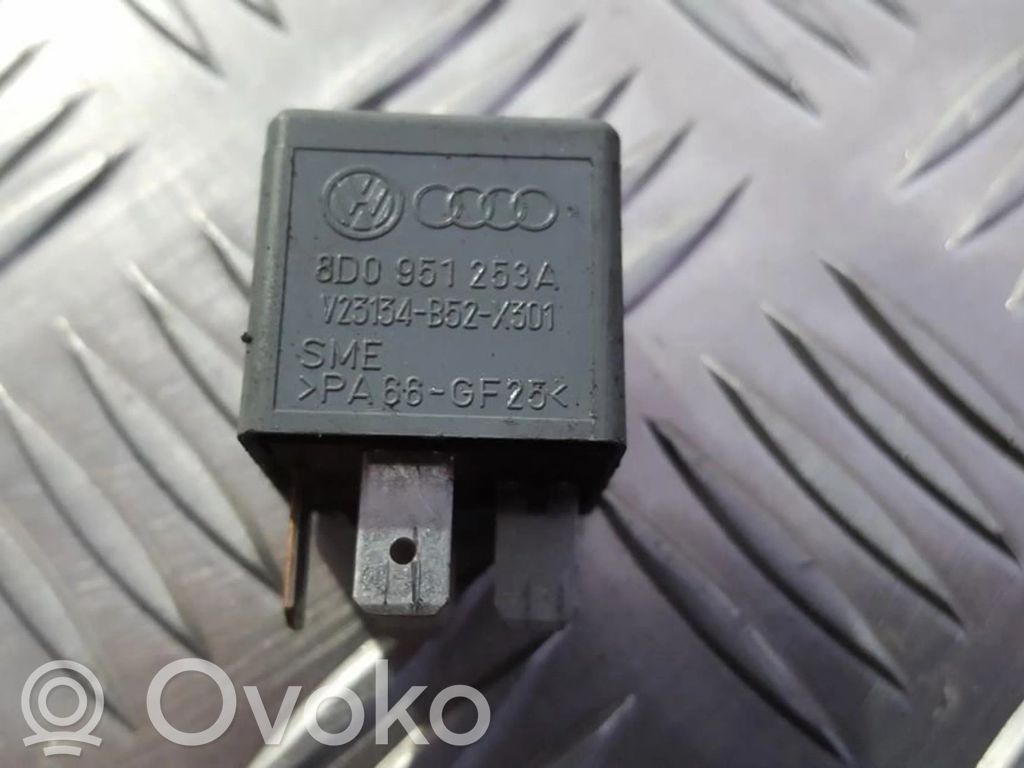 Autres relais   8D0951253A,V23134B52X301,8D0951253A,V23134B52X301,V23134B52X301