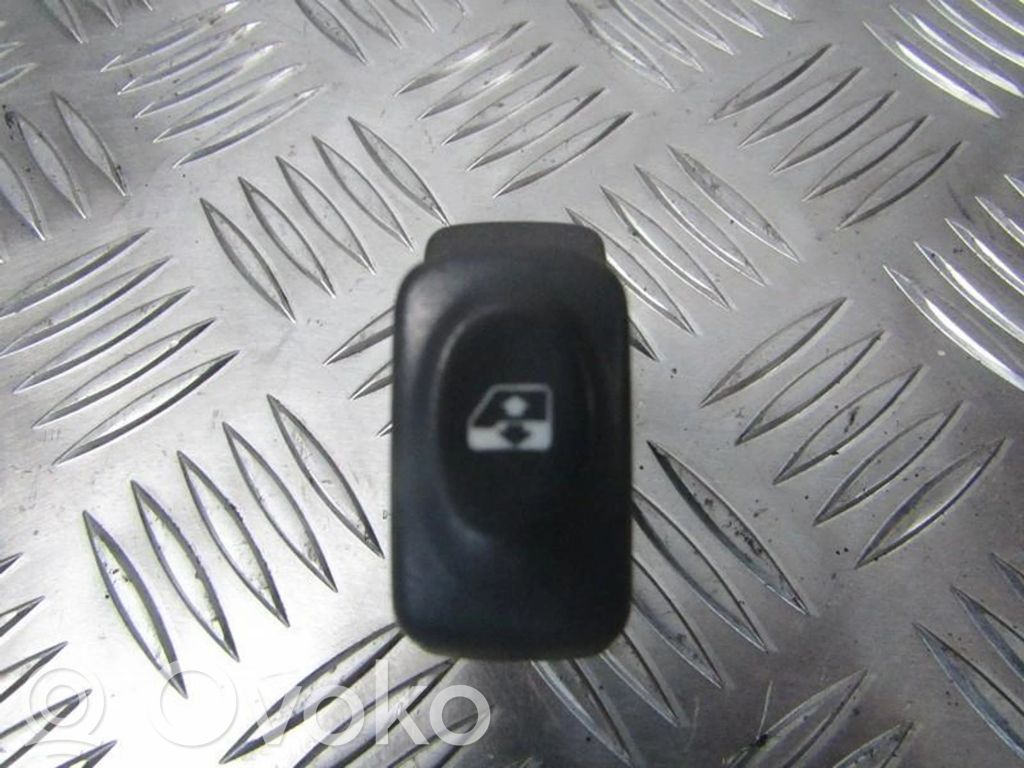Renault Scenic I Interruttore di controllo dell’alzacristalli elettrico 