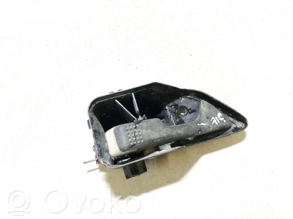 Manecilla interna puerta delantera   88BBA22601BA,88BBA22601BA,88BBA22601BA,88BBA22601BA