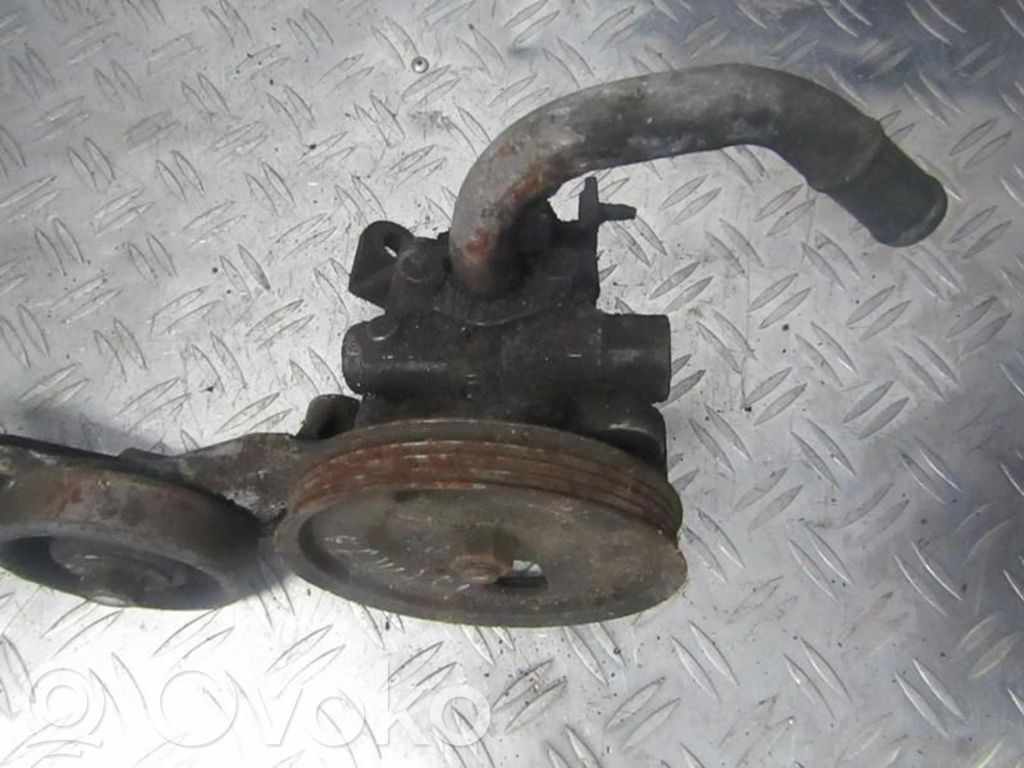 Mazda Xedos 6 Ohjaustehostimen pumppu 