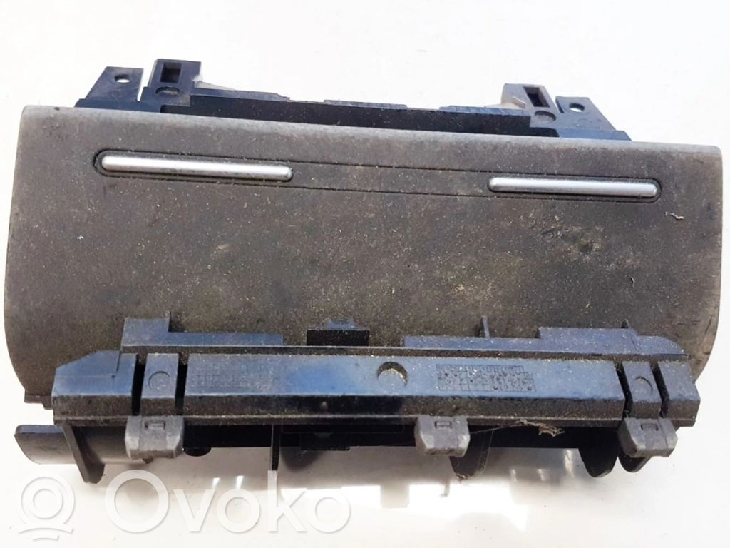 Audi A4 S4 B6 8E 8H Posacenere auto