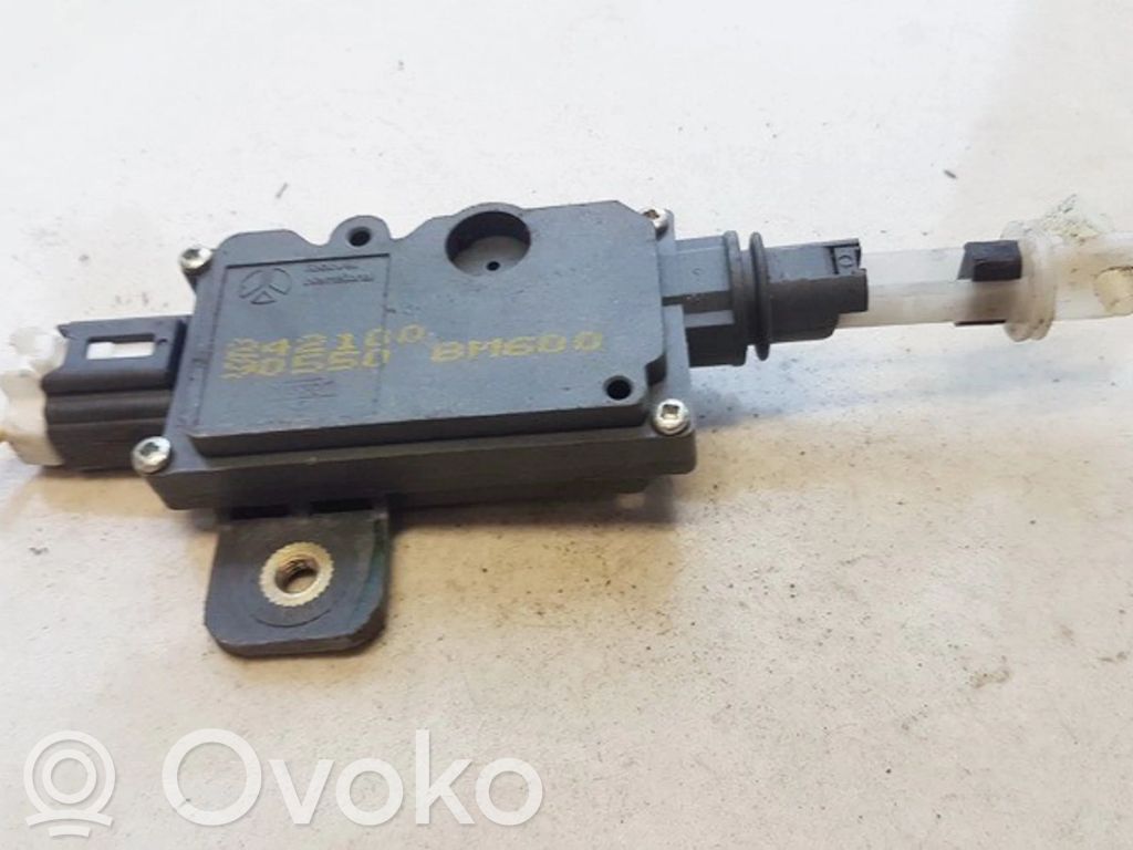 Nissan Almera N16 Moteur verrouillage centralisé