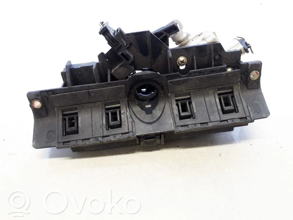 Motor de bloqueo de puertas   4B0827565H,8D9827565H,4B0827565H,8D9827565H