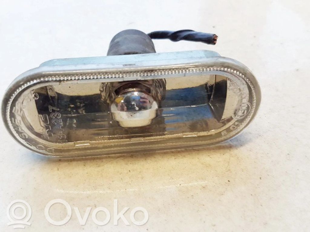 Volkswagen Golf IV Indicatore di direzione del parafango anteriore 