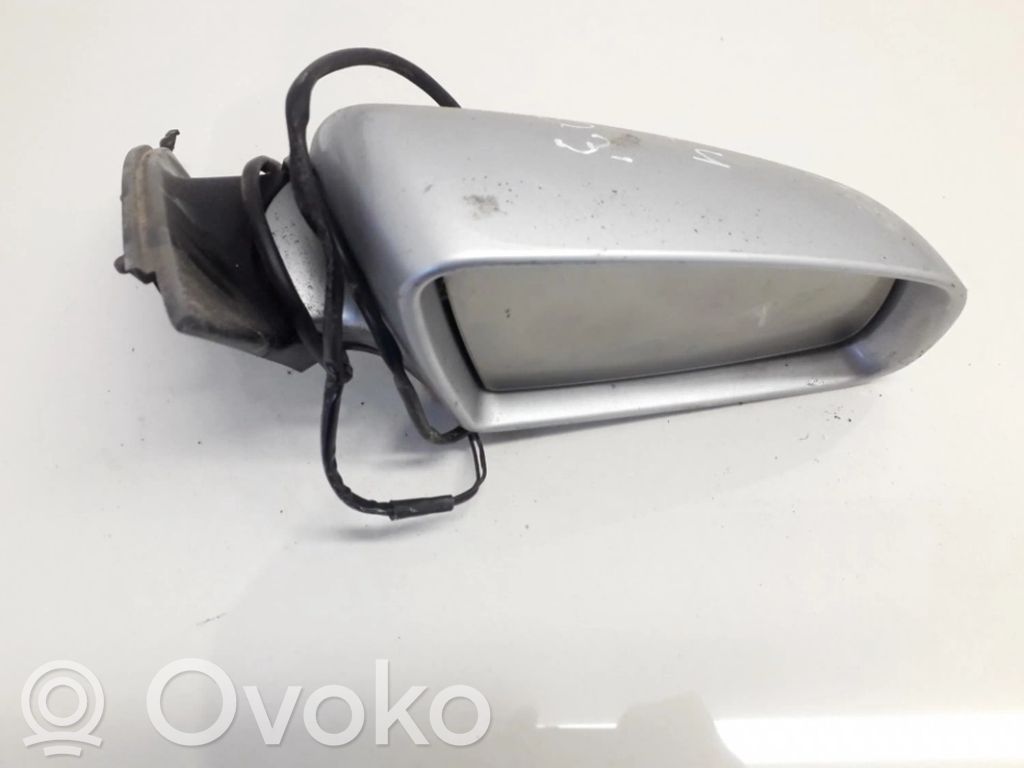 Audi A4 S4 B6 8E 8H Elektryczne lusterko boczne drzwi przednich 