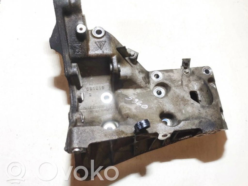 Engine mounting bracket   061019,948102213,061019,948102213
