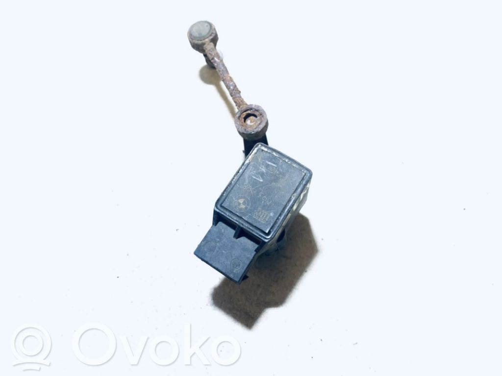 Etukorkeusanturin vipu   1093698,1093698