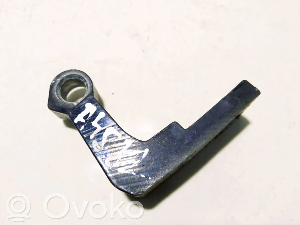 Front door upper hinge   EDS,EDS