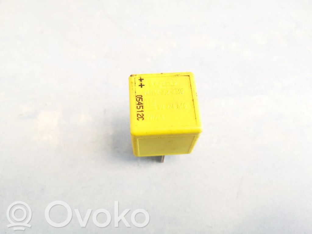 Altri relè   90226846,V23134J52X369,90226846,V23134J52X369