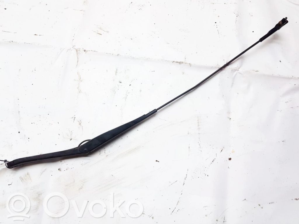 Ford Focus Front wiper blade arm 