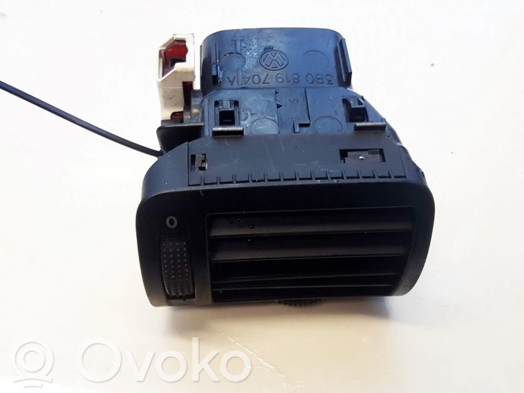 Volkswagen PASSAT B5 Griglia di ventilazione centrale cruscotto 