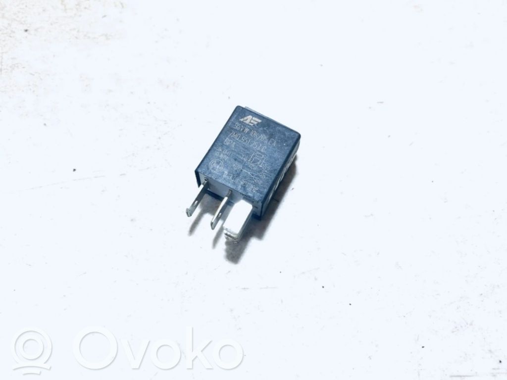 Otros relés   95VW10K705EA,7M0951253C,7M0951253C,95VW10K705EA