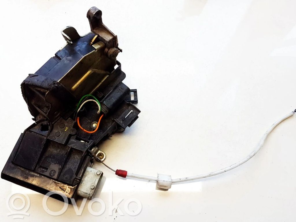 Serrure de porte avant   67118352165,67118352165
