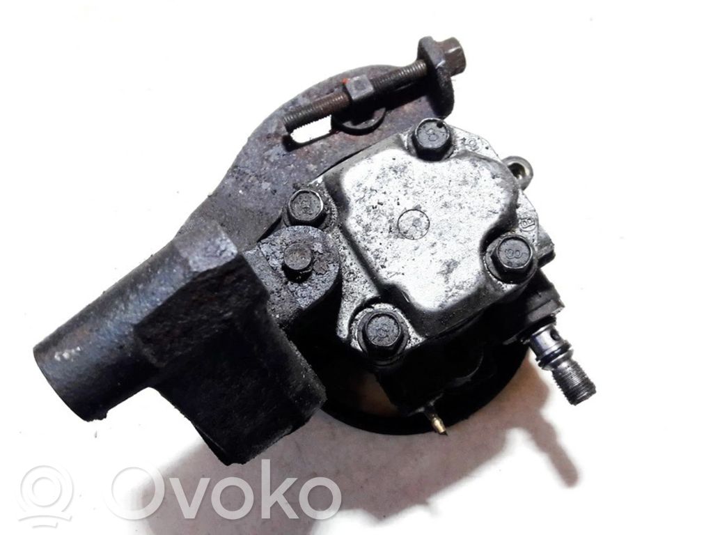 Ohjaustehostimen pumppu