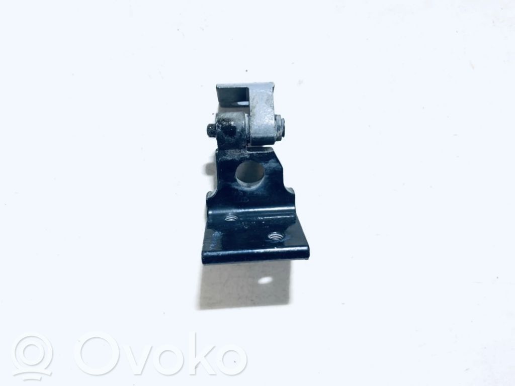 Bisagra inferior de la puerta trasera   8D0833402,8D0833402