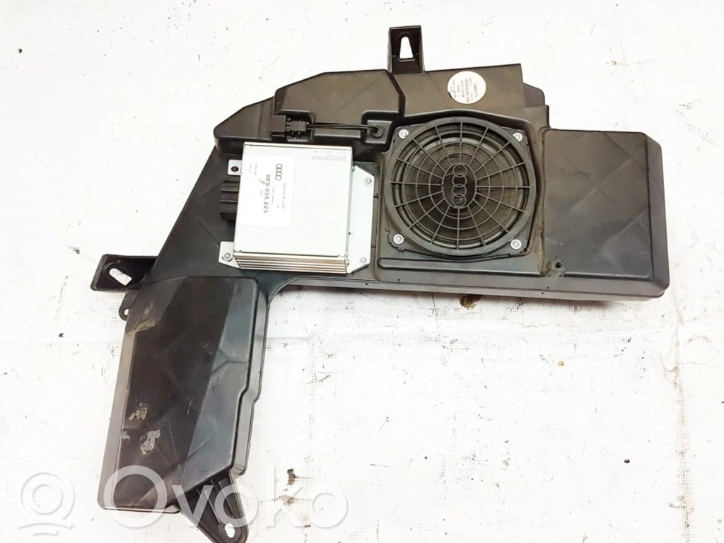 Audi A4 S4 B7 8E 8H Subwoofer 