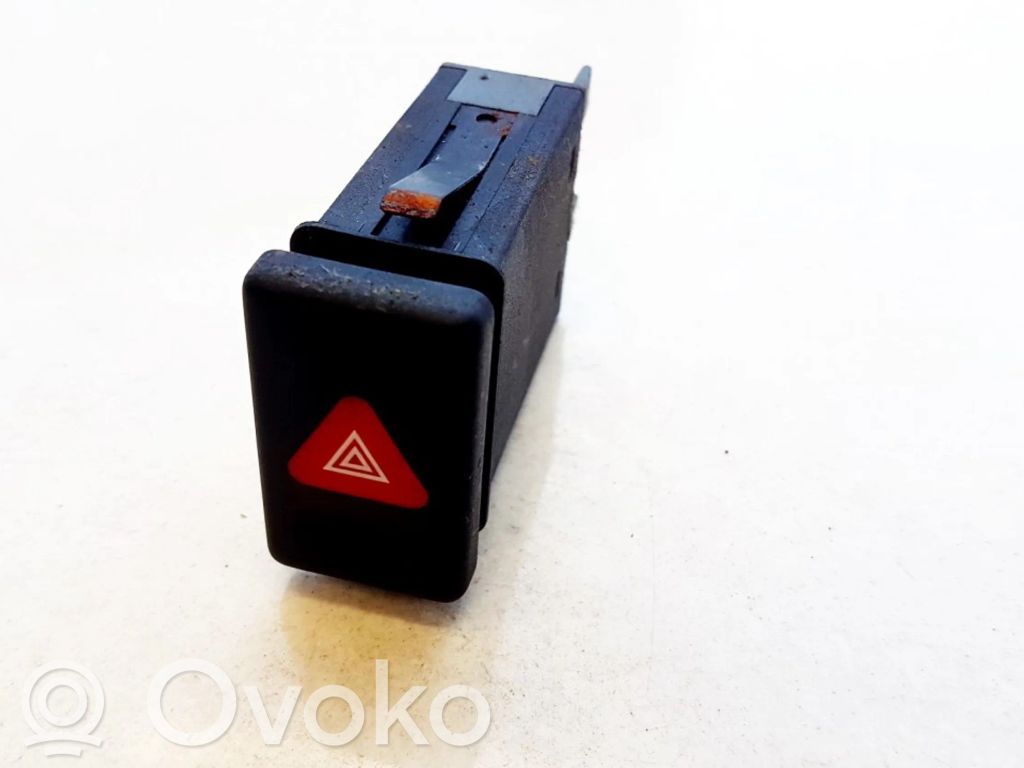 Schalter Warnblinkanlage   7M5953235A,7M5953235A