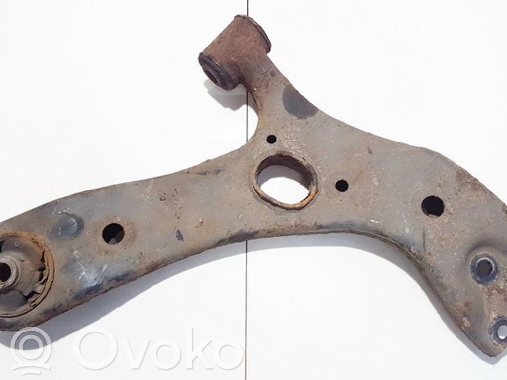 Querlenker Achsschenkel vorne   4865502060,4865502060,4865502060,4865502060