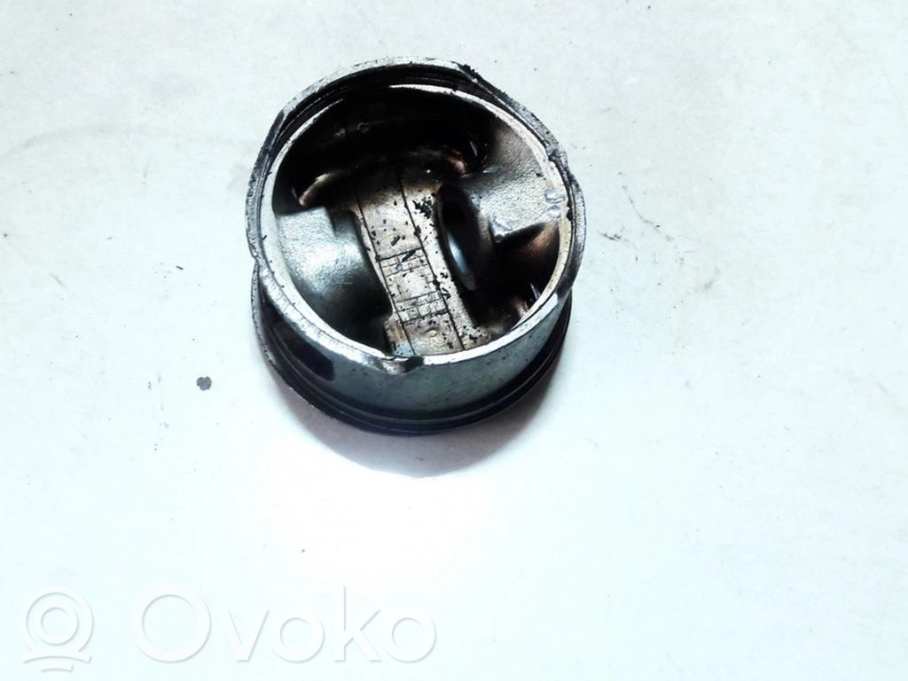 Piston