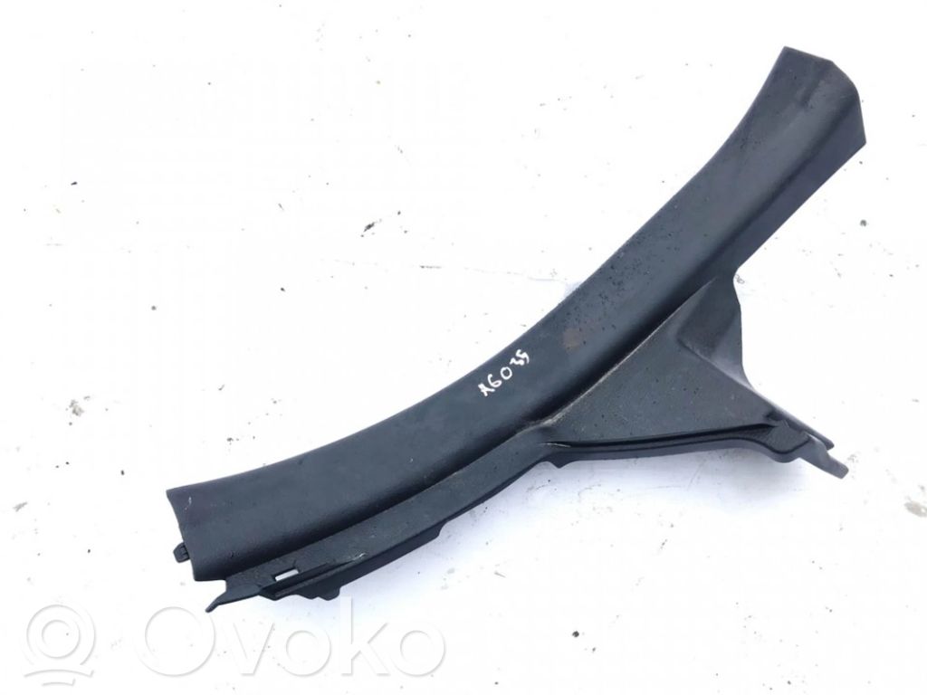 Toyota Yaris Capac prag spate 