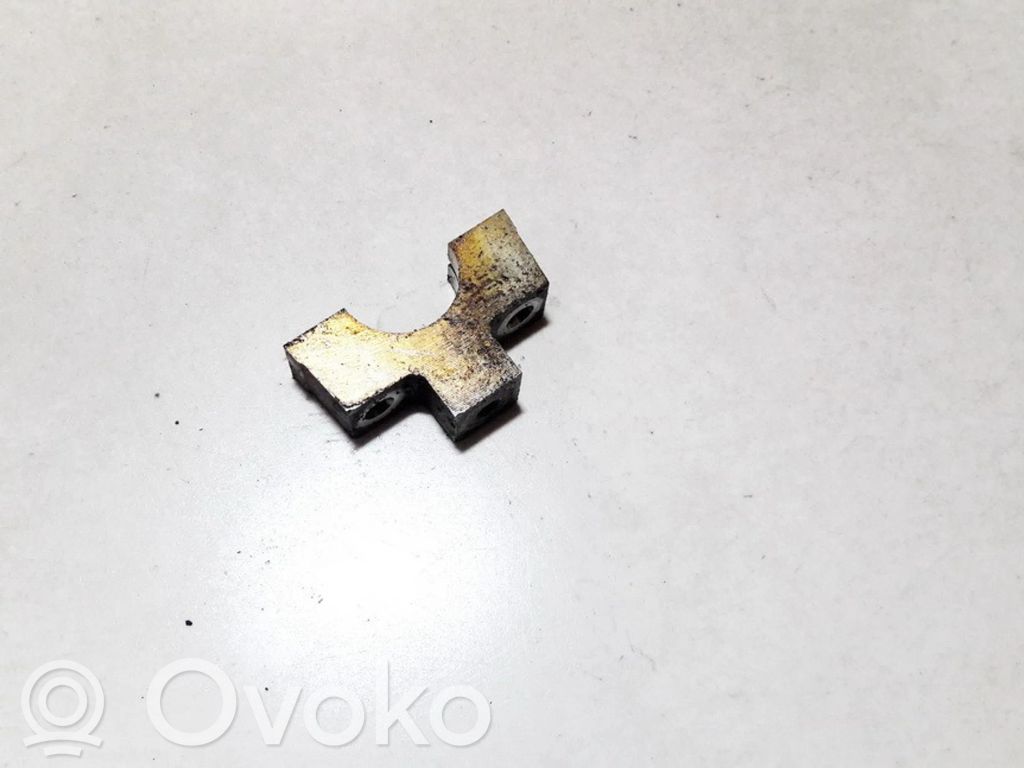 Opel Omega B1 Uchwyt wałka rozrządu 