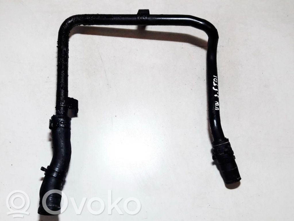 Audi A4 S4 B6 8E 8H Tubo flessibile del liquido di raffreddamento del motore