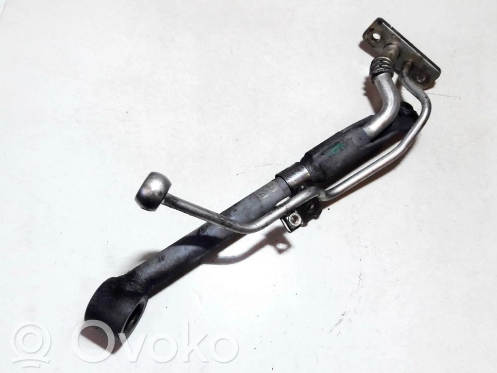 Volkswagen Touran II Turboahtimen öljyletku