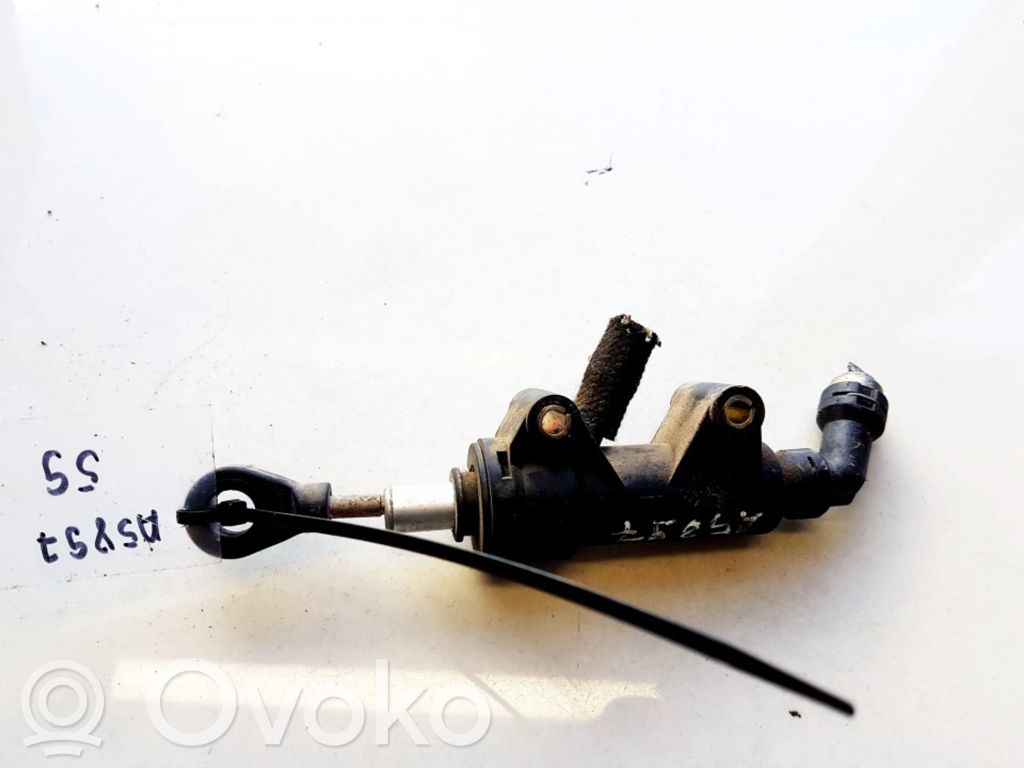 BMW 5 E39 Pompa della frizione 