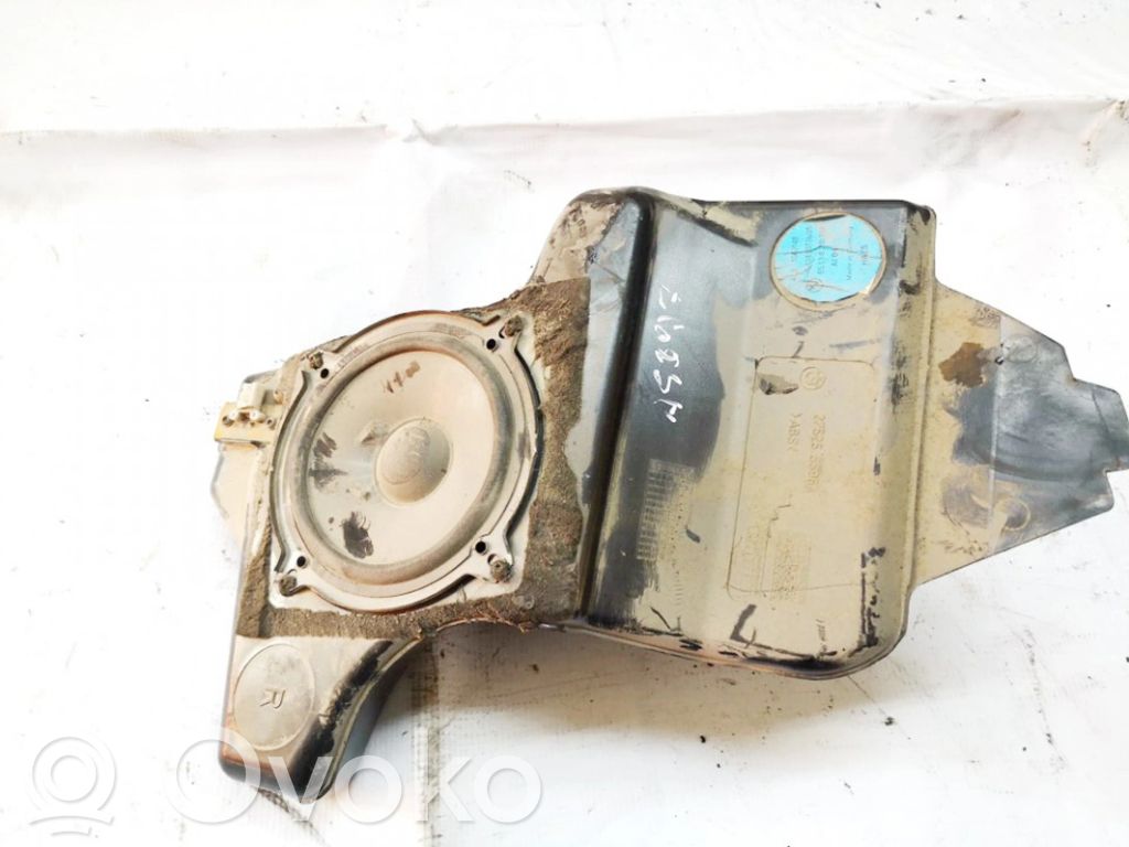 BMW 5 E39 Altavoz subwoofer 