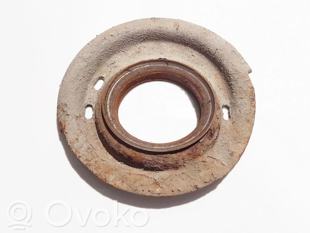 Coil spring mount