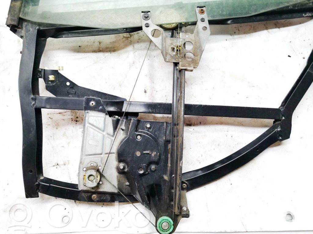 Audi A4 S4 B5 8D Alzacristalli del portellone scorrevole con motorino