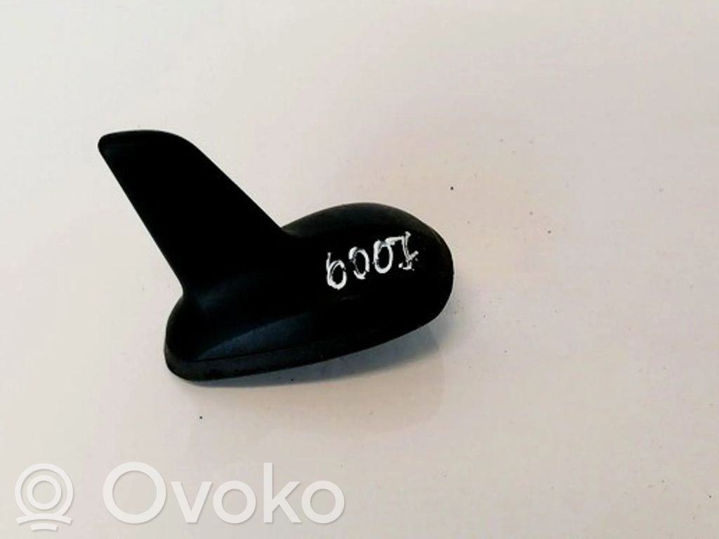 Mercedes-Benz C AMG W204 Antenna GPS 