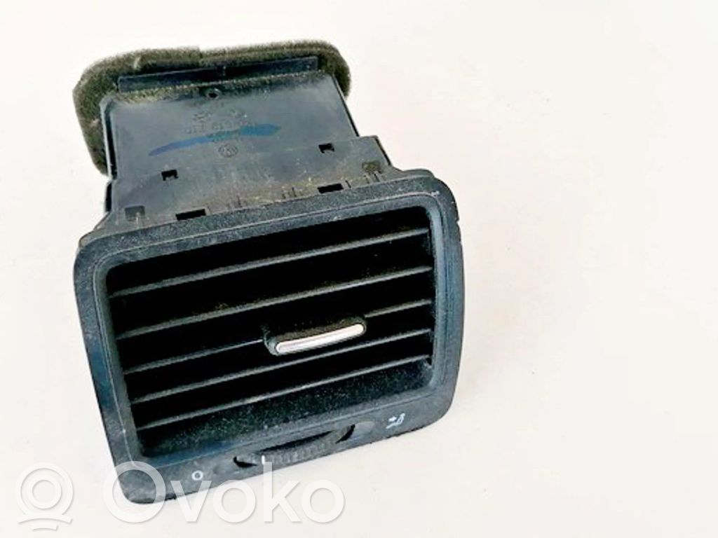 Volkswagen Golf V Rejilla de ventilación central del panel 