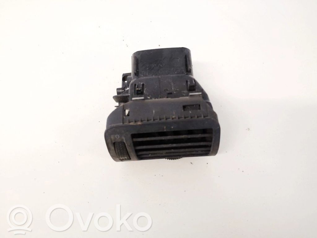 Volkswagen PASSAT B5.5 Rejilla de ventilación central del panel 