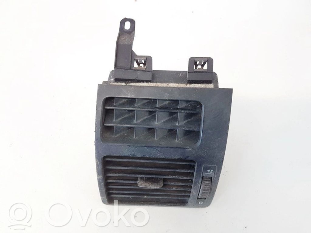 Volkswagen Touran I Grille d'aération centrale 