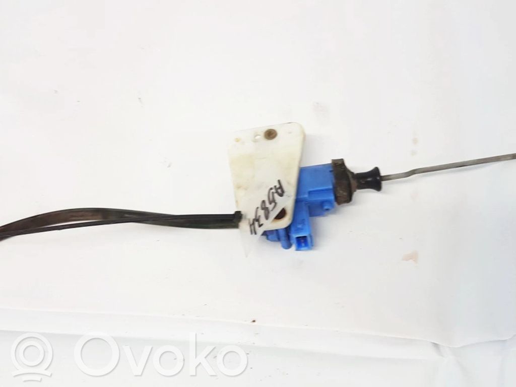 Audi 80 90 B3 Pompa a vuoto chiusura centralizzata