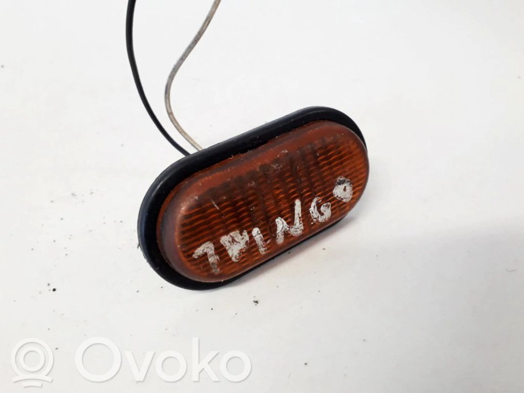Renault Twingo I Front fender indicator light 