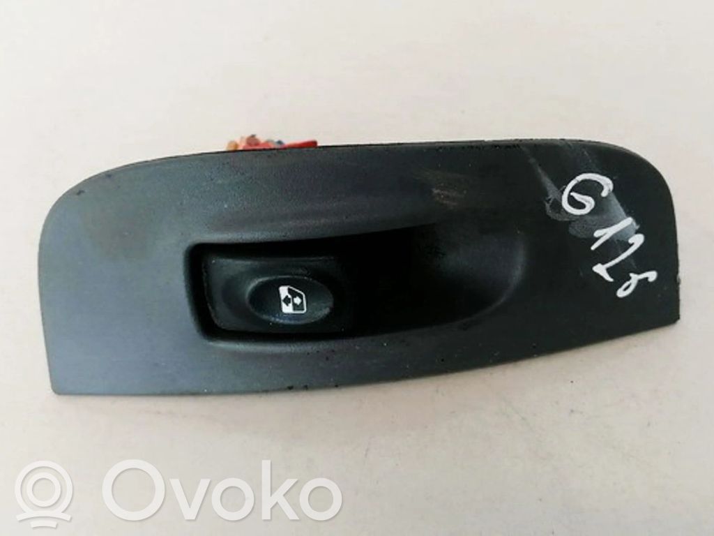 Renault Megane I Przyciski szyb 