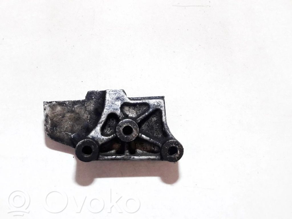 Engine mounting bracket   90542119F,90542119F