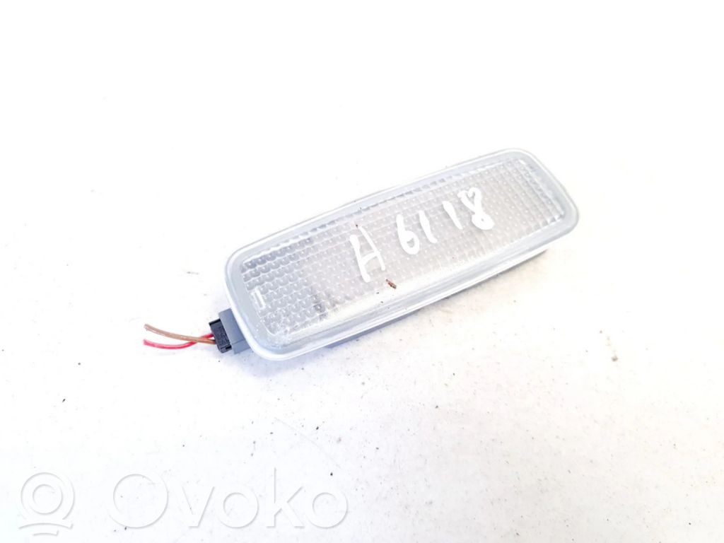 Lampă scaun spate   8L0947105A,8L0947105A