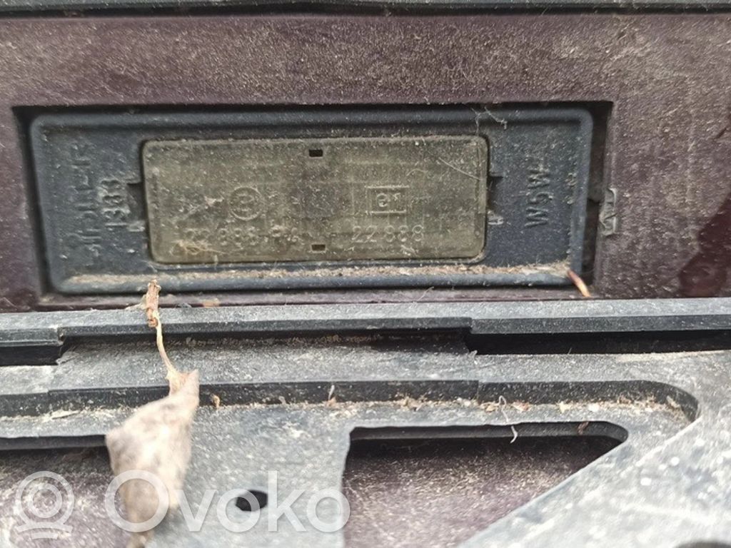 Peugeot 605 Lampa oświetlenia tylnej tablicy rejestracyjnej 