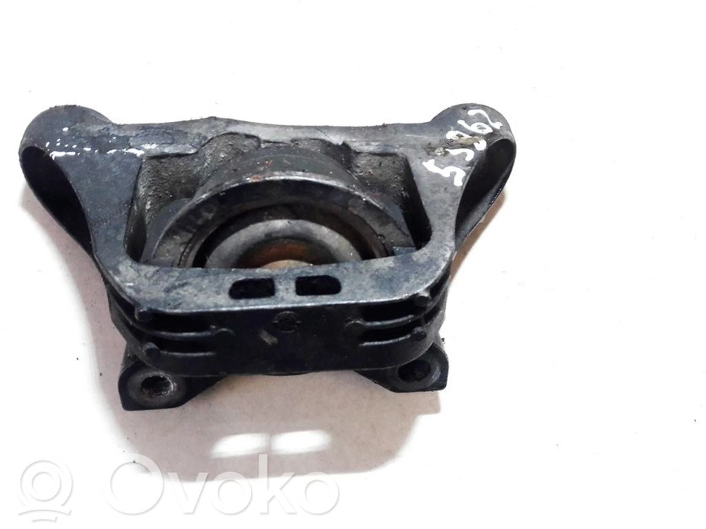 Ford Focus Engine mount bracket 