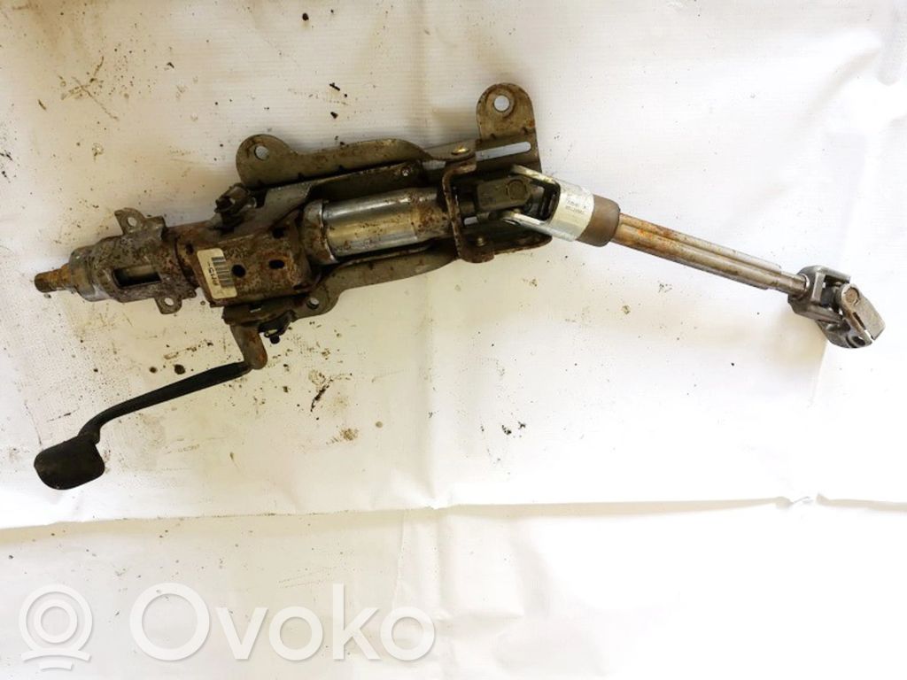 Ohjauspyörän akseli   05057448AE,05057448AE