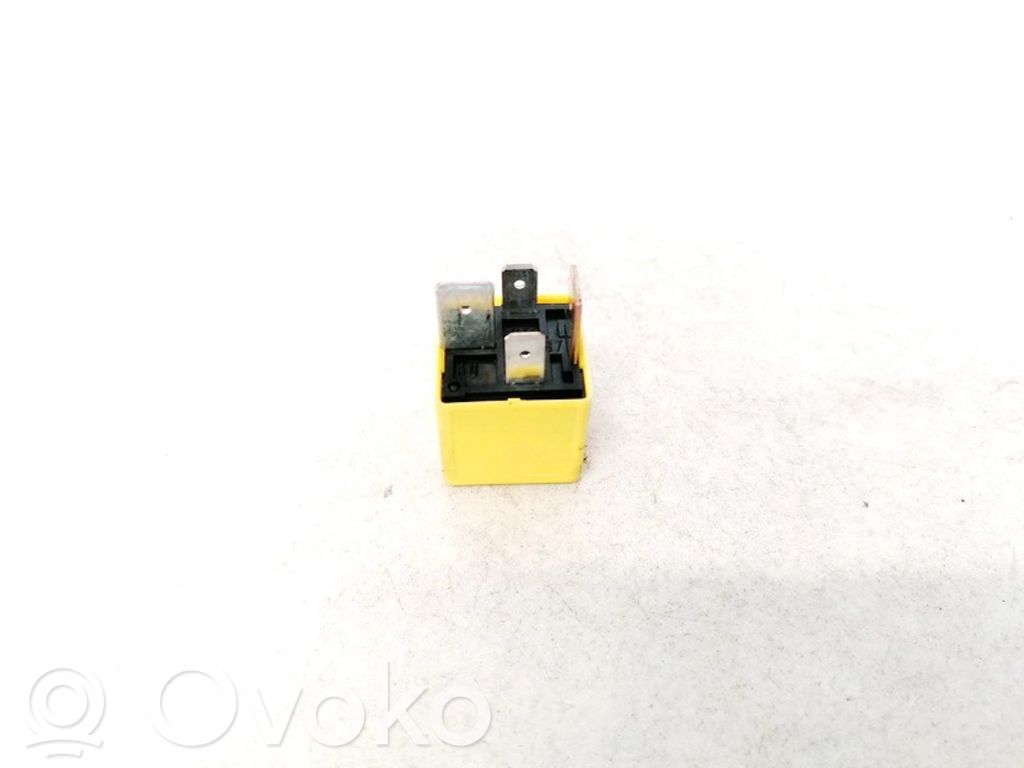 Opel Vectra C Alte relee